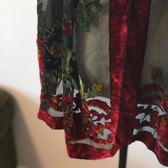 Museum Collection Unique Scarf /Rayon and silk - Picture 4 of 8